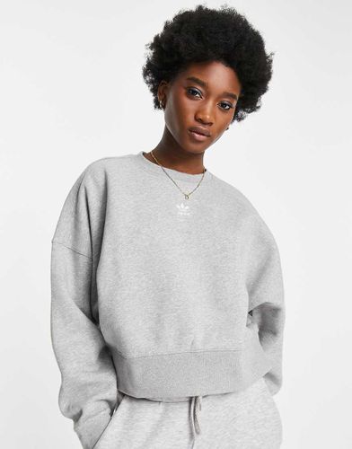 Essential - Sweat avec logo centré - Gris - Adidas Originals - Modalova