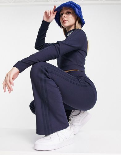 Retro Luxury - Pantalon évasé côtelé - Bleu foncé - Adidas Originals - Modalova