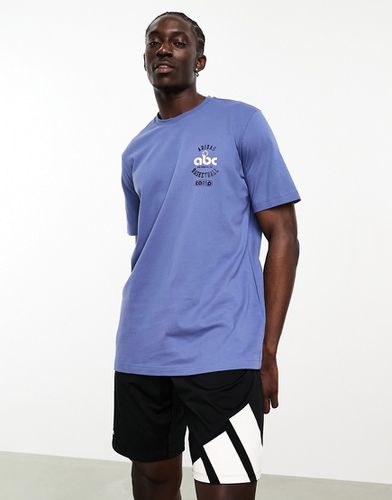 Adidas - Basketball Camp Story - T-shirt imprimé au dos - Adidas Performance - Modalova