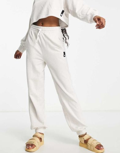 Adidas - Sportswear Botanical Dye - Pantalon de jogging à teinture végétale - cassé - Adidas Performance - Modalova