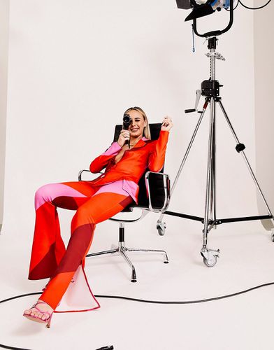ASOS LUXE - Pantalon habillé évasé d'ensemble style color block - Rouge - Asos Luxe - Modalova