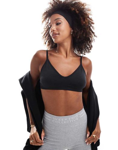 Active Intimate - Brassière de sport maintien léger sans coutures - Asos 4505 - Modalova