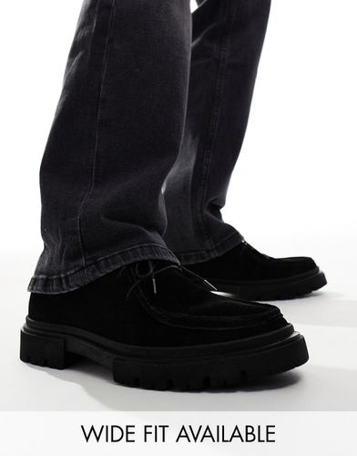 Chaussures à lacets en daim avec semelle en gomme et bout rond surpiqué - Asos Design - Modalova