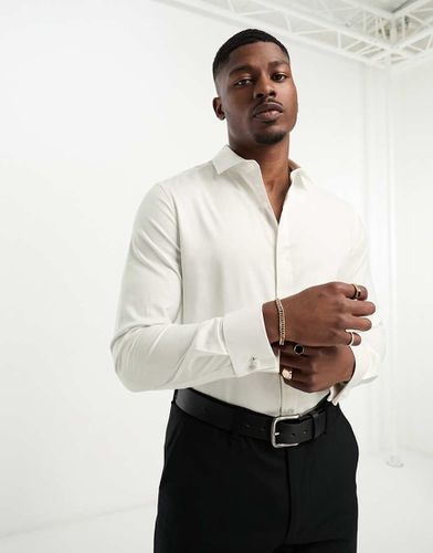 Chemise ajustée en sergé facile à repasser avec col italien et doubles manchettes - Asos Design - Modalova