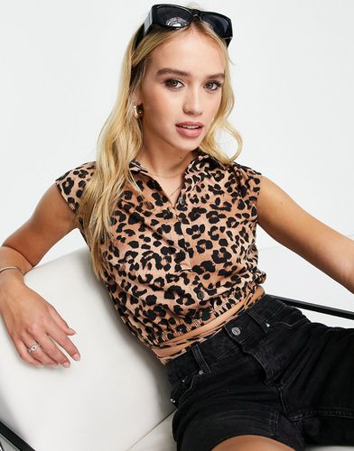 Chemise courte motif léopard avec liens à la taille - Asos Design - Modalova