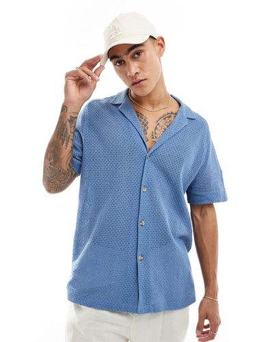 Chemise décontractée en coton texturé tressé avec manches courtes et col à revers profonds - cendré - Asos Design - Modalova