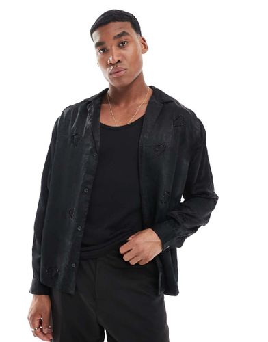 Chemise en satin avec col chancr  revers et ornements caurs - Asos Design - Modalova