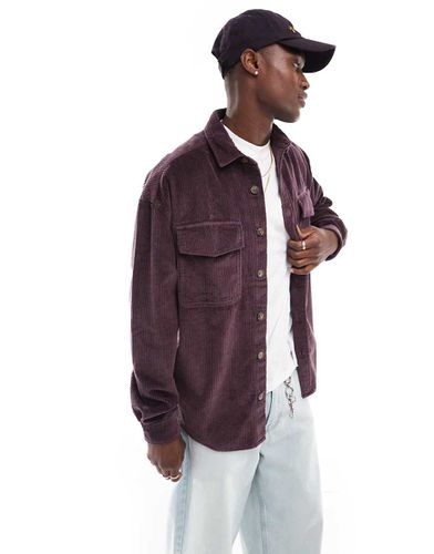 Chemise oversize en velours côtelé style années 90 avec poches plaquées - Prune foncé - Asos Design - Modalova