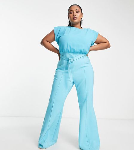 ASOS DESIGN Curve - Combinaison évasée ceinturée avec partie supérieure en mousseline - Turquoise - Asos Curve - Modalova