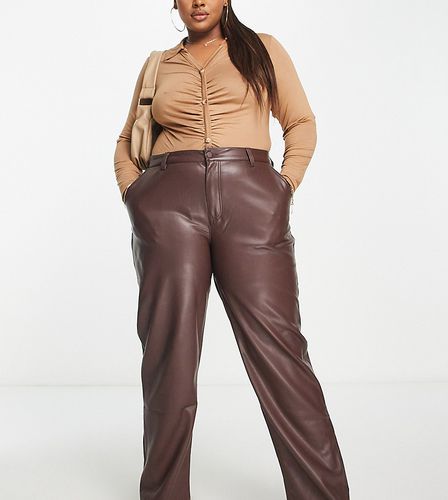 ASOS DESIGN Curve - Pantalon droit en imitation cuir - Asos Curve - Modalova