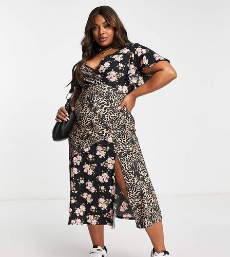 ASOS DESIGN Curve - Robe cache-caur mi-longue effet froissé à imprimé léopard et petites fleurs - Asos Curve - Modalova