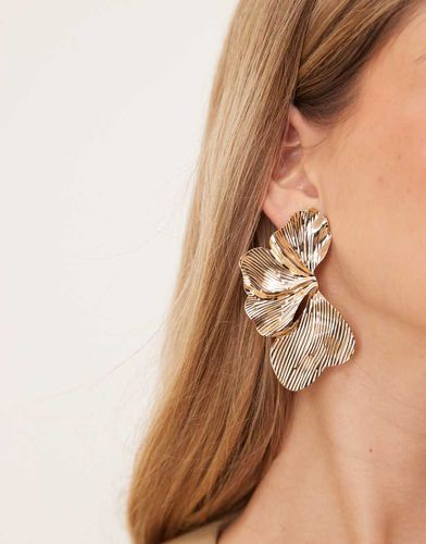 Boucles d'oreilles à détail pétales de fleur oversize - Asos Design - Modalova