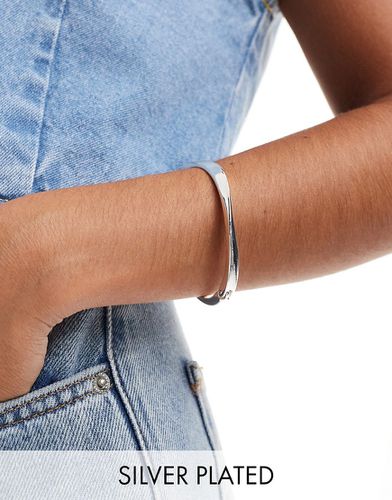 Bracelet jonc torsadé minimaliste en plaqué argent - Asos Design - Modalova
