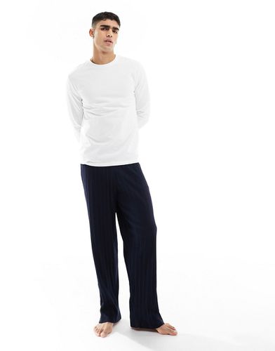 Ensemble de pyjama avec pantalon côtelé et t-shirt à manches longues - /blanc - Asos Design - Modalova