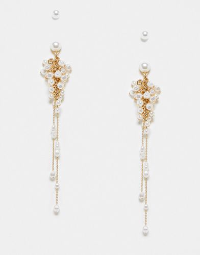 Lot de 2 paires de puces et pendants d'oreilles avec perles fantaisie - Asos Design - Modalova