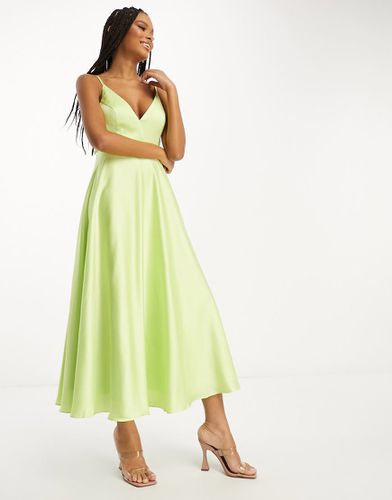 L'invitée - Robe mi-longue en satin avec liens au dos - pomme - Asos Design - Modalova