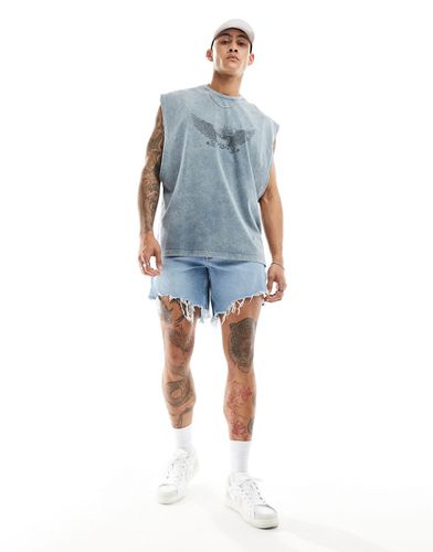 Short en jean mi-long coupe slim avec ourlet à grosses déchirures - clair délavé - Asos Design - Modalova