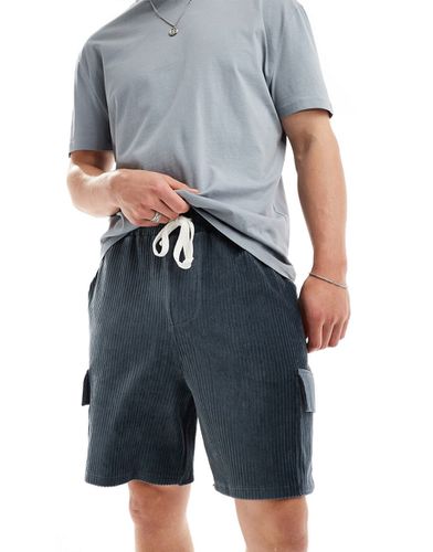 Short oversize en velours côtelé à poches cargo - Asos Design - Modalova