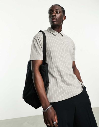 Polo décontracté rayé avec fermeture éclair - et blanc - Asos Design - Modalova