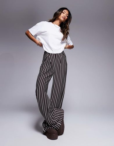 Pantalon de jogging ajusté à rayures - Bordeaux/blanc - Asos Design - Modalova