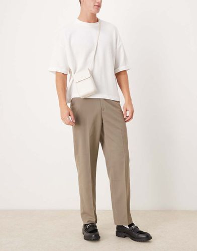 Pantalon droit habillé à chevrons - clair - Asos Design - Modalova