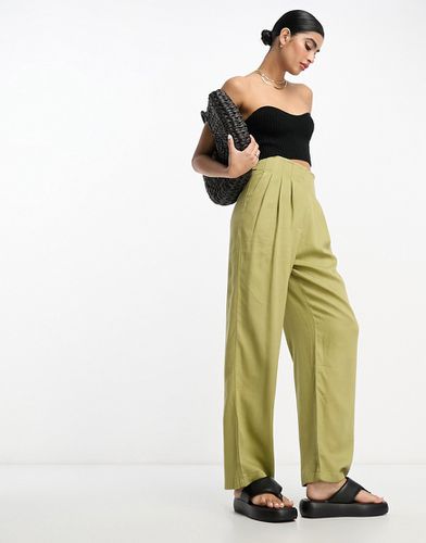 Pantalon en lin mélangé avec taille surpiquée - Olive - Asos Design - Modalova