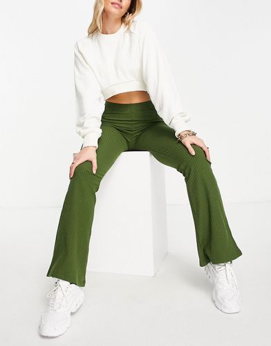 Pantalon évasé côtelé - Kaki - Asos Design - Modalova
