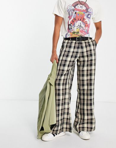 Pantalon ultra évasé à carreaux - Asos Design - Modalova