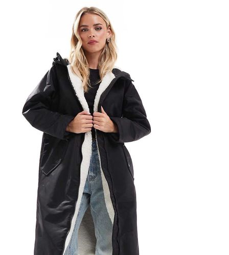 ASOS DESIGN Petite - Imperméable long avec doublure en imitation peau de mouton - Asos Petite - Modalova