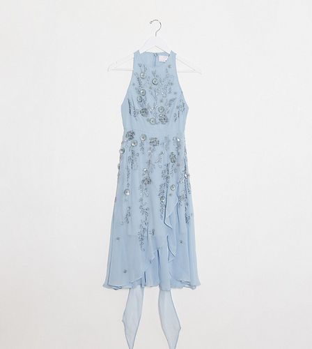 ASOS DESIGN Petite - Robe mi-longue à ornements fleurs délicates en 3D avec jupe portefeuille à effet superposé - ASOS Petite - Modalova