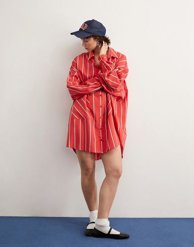 Robe chemise oversize à rayures avec grandes poches - Rouge - Asos Design - Modalova