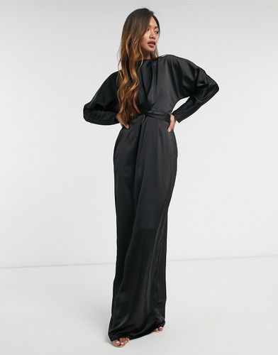 Robe longue en satin à manches chauve-souris et taille croisée - Asos Design - Modalova