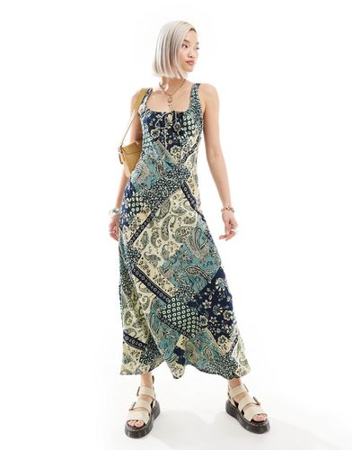 Robe mi-longue nouée sur le devant motif cachemire - Bleu - Asos Design - Modalova