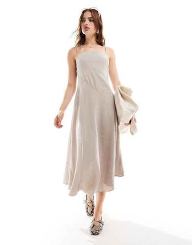 Robe nuisette mi-longue avec jupe évasée - Taupe - Asos Design - Modalova