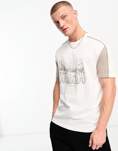 T-shirt décontracté à manches raglan color block avec imprimé sur le devant - Beige - Asos Design - Modalova