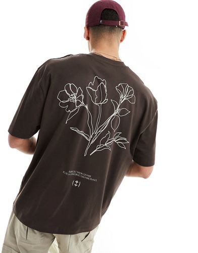 T-shirt oversize avec motifs fleurs linéaires dans le dos - Marron foncé - Asos Design - Modalova