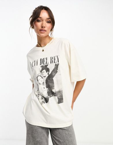 T-shirt oversize avec imprimé Lana Del Rey sous licence - Crème - Asos Design - Modalova