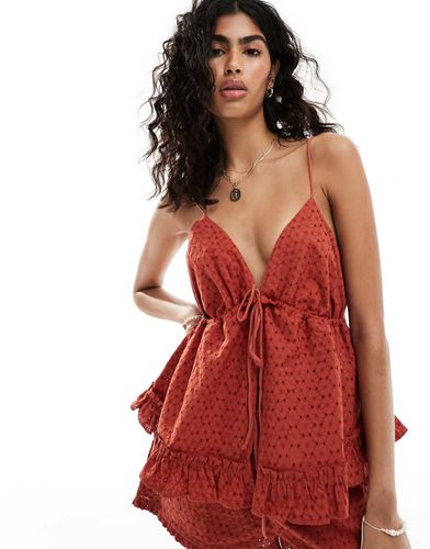 Top d'ensemble volanté à bretelles fines, basques et broderies - Terracotta - Asos Design - Modalova