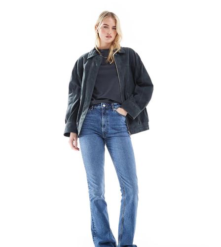 ASOS DESIGN Tall - Jean vas  taille mi-haute - Bleu moyen fonc dlav authentique - Asos Tall - Modalova