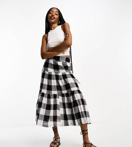 ASOS DESIGN Tall - Jupe mi-longue à volants et grands carreaux vichy - Noir et blanc - Asos Tall - Modalova