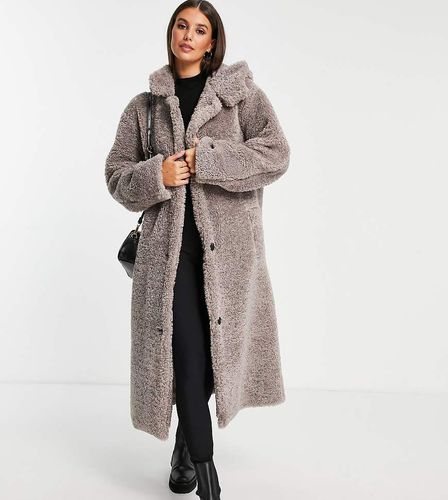 ASOS DESIGN Tall - Manteau oversize imitation peau de mouton à capuche - Asos Tall - Modalova