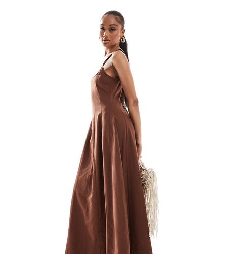 ASOS DESIGN Tall - Robe d'été longue style tennis à surpiqûres - Chocolat - Asos Tall - Modalova