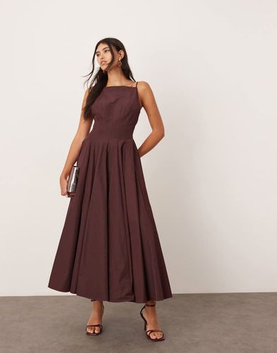 Robe longue à encolure nageur et dos ouvert - Bordeaux - Asos Edition - Modalova