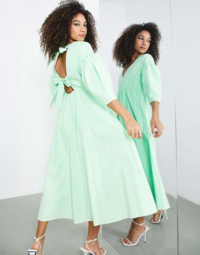 Robe mi-longue avec naud dans le dos et jupe ample - pomme - Asos Edition - Modalova