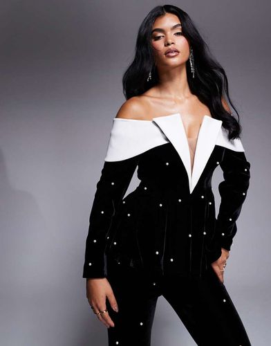 Blazer ajusté d'ensemble à épaules dénudées en velours orné de perles - Asos Luxe - Modalova