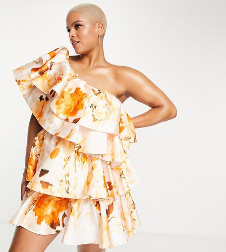 Curve - Robe satinée courte à imprimé fleuri avec volants et épaules dénudées - Orange - Asos Luxe - Modalova