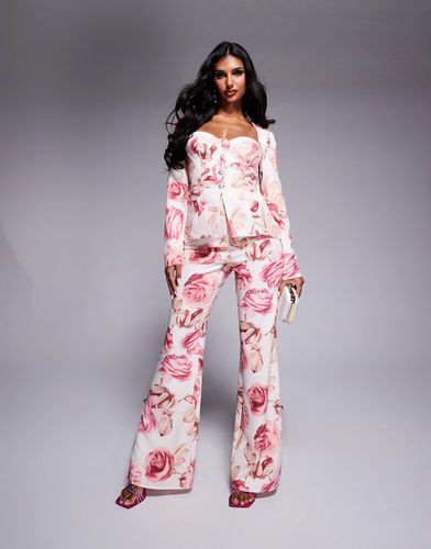 Pantalon d'ensemble slim ajusté à imprimé roses avec bouton décoratif - Asos Luxe - Modalova