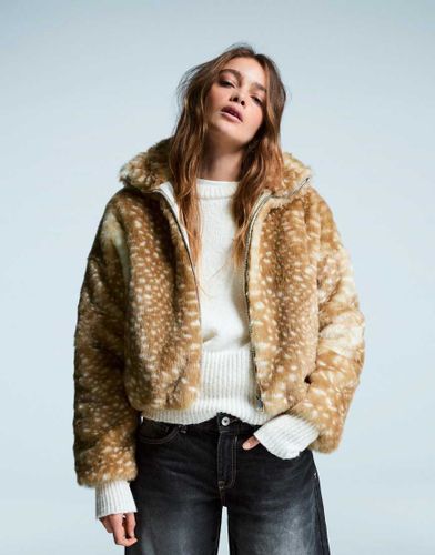 Veste en fausse fourrure imprim animal - Camel - Bershka - Modalova