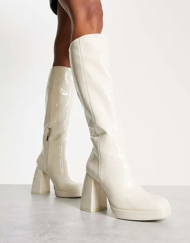 Bottes montantes en similicuir - cassé - Bershka - Modalova