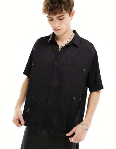 Chemise en satin brodée ton sur ton - Bershka - Modalova